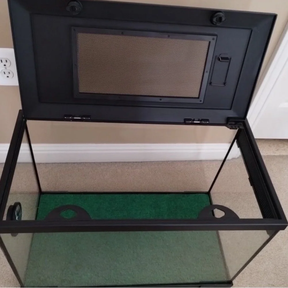 Reptile Tank With Reptile Mat And Thermometer!! Need Gone ASAP! Moving!